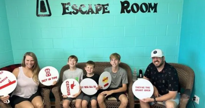 Escape room crystal beach